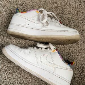 Nike White Leather Low-Top Sneakers with Rainbow Trim